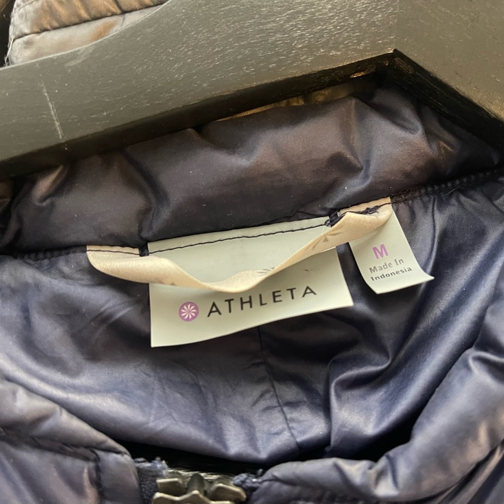 Athleta Bundle of five Women's Jackets -Black, Blue, Gray, Silver Size:M 
EUC - Picture 13 of 13